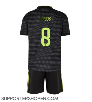 Real Madrid Toni Kroos #8 Tredje tröja Barn 2022-23 Kortärmad (+ korta byxor)
